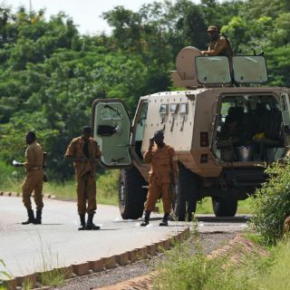 Reportan disparos en capital de Burkina Faso