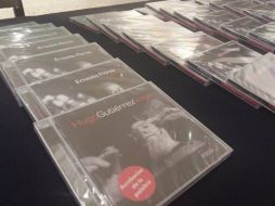 La serie de discos compactos tiene la voz de Flores hablando de Olivia Zúñiga, autora del poema 'La mecedora'. TWITTER / @culturaudeg