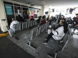 El exceso de pacientes que tiene que atender cada doctor merma en la calidad de atención que se les da. EL INFORMADOR / A. García