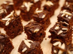 Katharina Unger es coinventora de un aparato para criar las larvas hasta que crezcan y puedan ser 'cosechadas'. AFP / D. Nagl