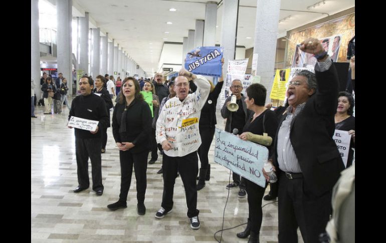 Los ex empleados piden respeto a sus derechos humanos, que los dejen trabajar y les paguen el saldo restante de sus jubilaciones. EL INFORMADOR / ARCHIVO