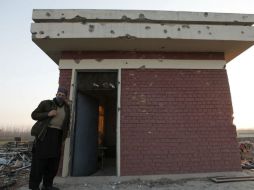 Al menos 25 personas murieron este miércoles cuando un comando terrorista ingresó a tiros a la universidad de Bacha Khan. EFE / B. Arbab