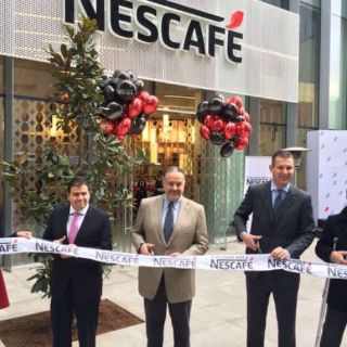 Nestlé inaugura primera cafetería en México