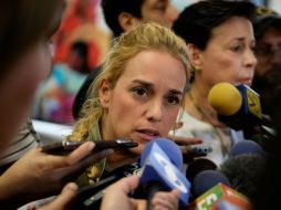 Lilian Tintori, esposa de Leopoldo López, denunció que fueron víctimas de un 'procedimiento humillante'. AFP / ARCHIVO