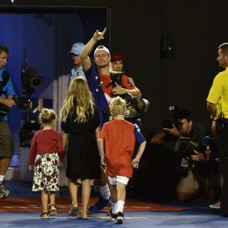 Hewitt cae ante Ferrer en Australia y se despide del tenis