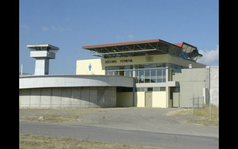 La mujer permanece en prisión por delitos como secuestrio y asesinato. EL INFORMADOR / ARCHIVO