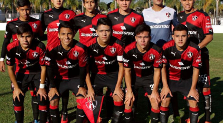 El Atlas pasó a la siguiente ronda al vencer 1-0 a Monterrey. TWITTER / @Chivas