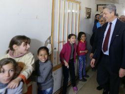 El funcionario de la ONU para refugiados, Filippo Grandi, en su visita a la capital siria. AFP / L. Beshara