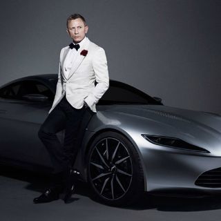 Subastarán objetos de la última cinta de James Bond