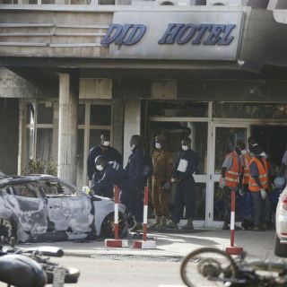 Entierran a los asesinados por atentado en  Burkina Faso