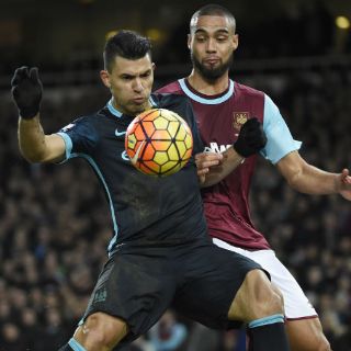 Agüero salva un empate para el Manchester City