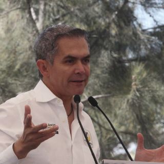 Mancera rechaza emisión de boletos para ver al Papa