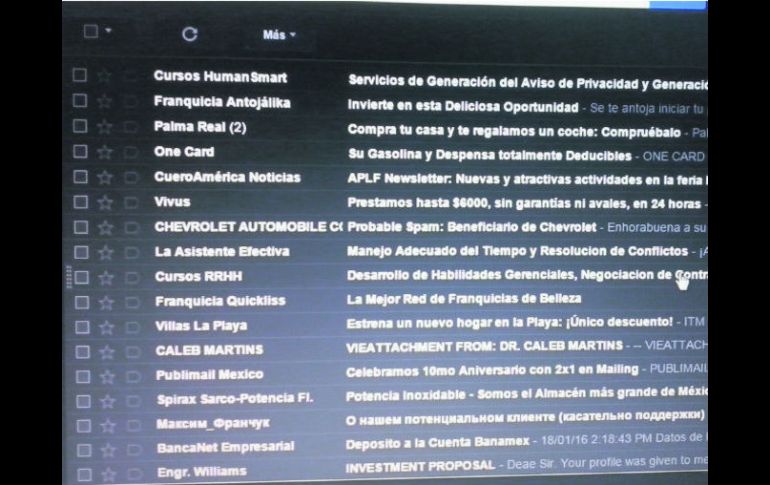 Una situación que cada vez está más fuera de control: la cantidad de mensajes que nos llegan todos los días y que debemos responder. EL INFORMADOR / ARCHIVO