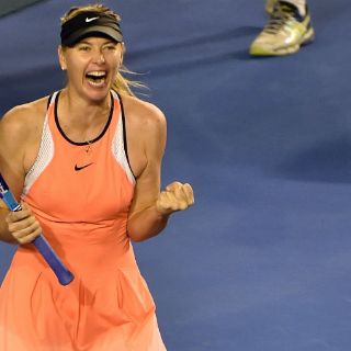 Sharapova, a cuartos de final en Australia