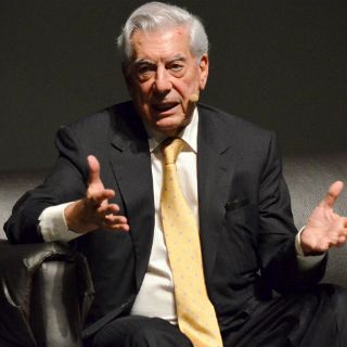 Vargas Llosa se lanza contra entrevista de Sean Penn al 'Chapo'