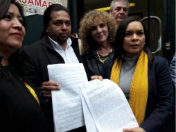 El PRD solicita que aplique el Código Penal Federal y se castigue con pena de prisión a los responsables. TWITTER / @PRDmexico