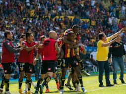 Los melenudos marchan invictos en la división de Ascenso, suman nueve puntos y hay jugadores que están en buen nivel. TWITTER / @LeonesNegrosCF