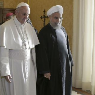 El Papa aborda con presidente iraní acuerdo nuclear y terrorismo
