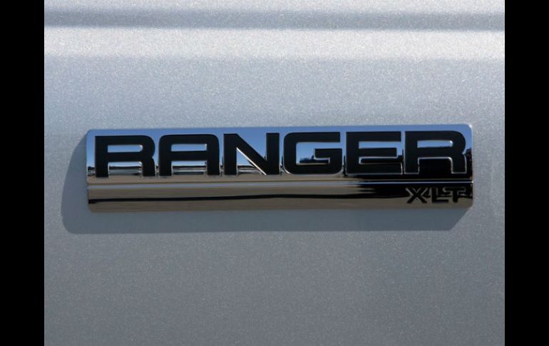 Se espera que otras empresas anuncien más retiros de las bolsas de aire Takata. AFP / ARCHIVO