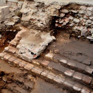 Hallan restos de la principal cancha de Juego de Pelota de Tenocht