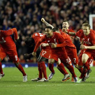 Liverpool avanza a final de Copa de la Liga