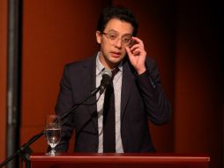 El ganador del premio recibió un diploma, una escultura del colombiano Hugo Zapata y 40 MDP. EFE / L. Noriega