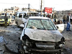 Explosión en un retén del gobierno. El diario 'Cumhuriyet' afirmó que Turquía vende armamento a los rebeldes sirios. AP /