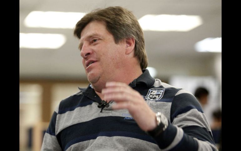 Miguel Herrera primero debe aclarar con Xolos la situación. SUN / ARCHIVO