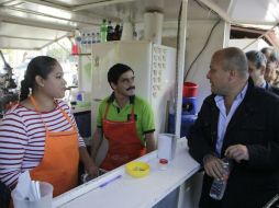 Alfaro señaló que también se intervendrá la banqueta donde actualmente se encuentran asentados. EL INFORMADOR / R. Tamayo