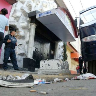 Corte exonera a cuatro policías más por New's Divine