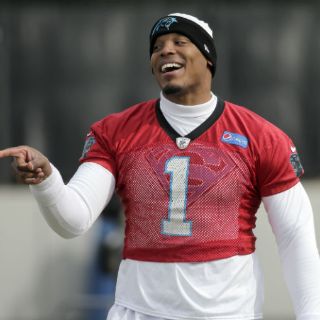 Soy un QB negro que asusta a las personas: Cam Newton