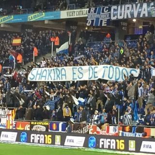 Sugieren sanción al Espanyol por cartel sobre Shakira