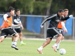 Por ahora, son tres elementos de la defensa central los que están fuera de acción. TWITTER / @Chivas