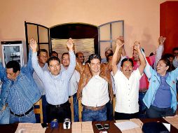 Hossein (c) Añade que desde un principio apoyó el movimiento por la presentación con vida de los normalistas. SUN / ARCHIVO