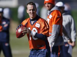 El quarterback de los Broncos sostuvo que guarda el mismo desprecio a lo publicado que cuando reaccionó por primera vez. AFP / D. Zalubowski