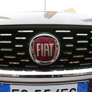 Subastan el Fiat que usó el Papa en Filadelfia