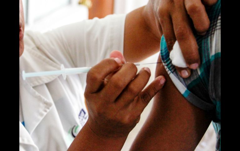 El padecimiento puede prevenirse fácilmente mediante la vacunación gratuita. EL INFORMADOR / ARCHIVO