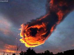 Fotografías de unas nubes tomadas en Portugal que se asemejan a una ''bola de fuego'' se han convertido en un fenómeno viral. TWITTER / @webcamsdemexico