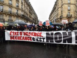 Grupos defensores de los derechos humanos, políticos y sindicatos se unieron a la marcha en la capital francesa. AFP / A. Jocard