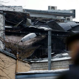 Tres niños, víctimas en incendio en fábrica textil de Moscú