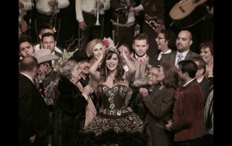 El vestido que lució la actriz y ex reina de belleza venezolana Alicia Machado fue diseñado por Adán Terriquez. SUN / A. Acosta