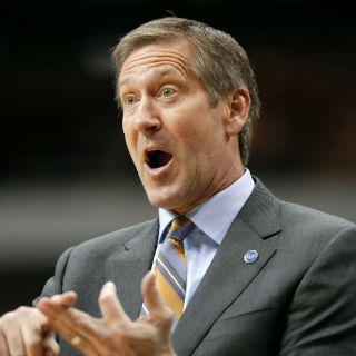 Los Soles de Phoenix despiden a Jeff Hornaceck