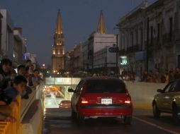 Ayer se abrió a la circulación el remodelado túnel de avenida Hidalgo. EL INFORMADOR / A. Hinojosa
