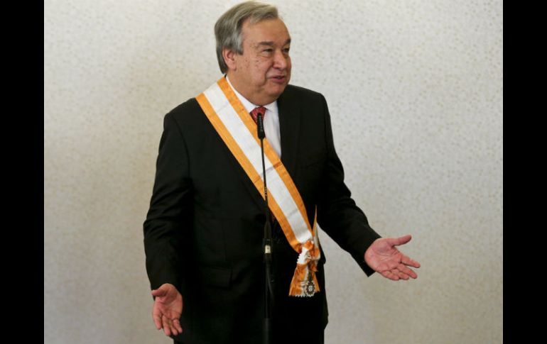 El político da las declaraciones tras recibir la Gran Cruz de la Orden de la Libertad en Portugal. EFE / M. A. López