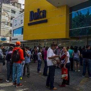 Reventa de alimentos con sobreprecio crece en Venezuela