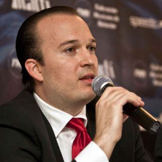 Todorov renuncia a cargo en la FINA