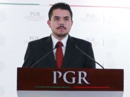 En conferencia de prensa, José Arturo López Ibarra sostiene que la acción fue un golpe importante para esa estructura criminal. TWITTER / @PGR_mx