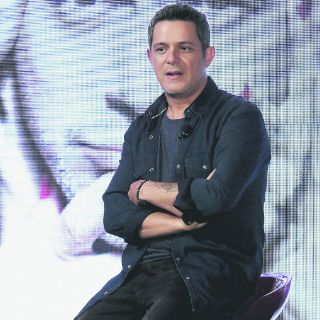 Alejandro Sanz anda tras la canción perfecta