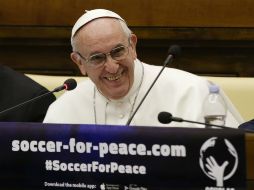 El Pontífice puso nuevamente el acento en la importancia del futbol y del deporte en general. AP / G. Borgia