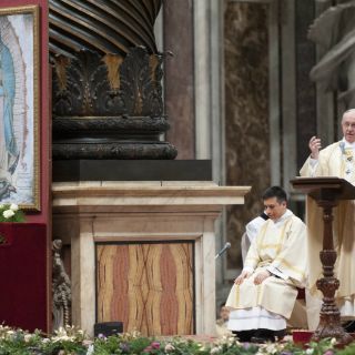 Déjenme 'un ratito solo' con la Virgen de Guadalupe, pide el Papa